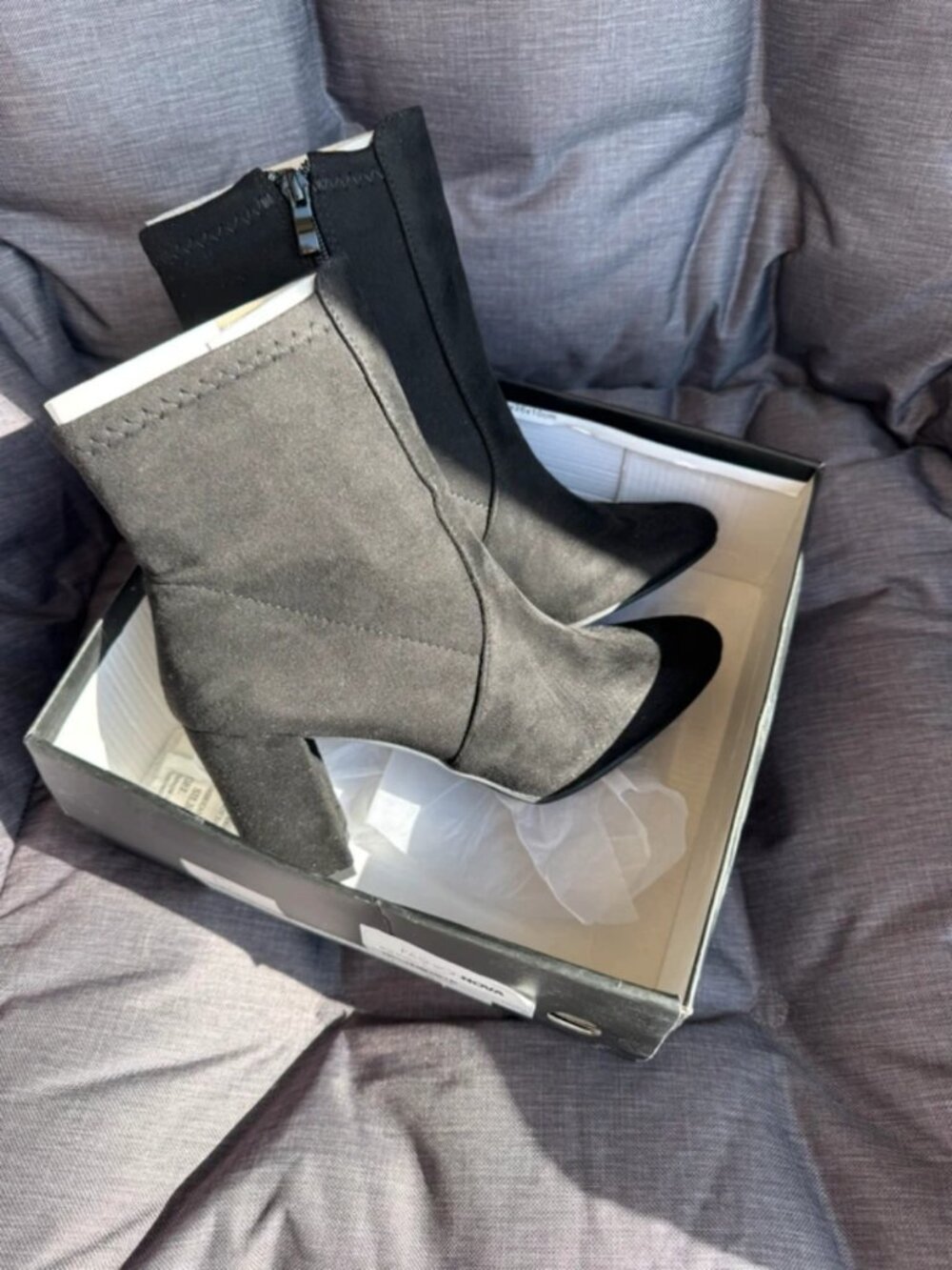 Fashion Nova Suede Booties